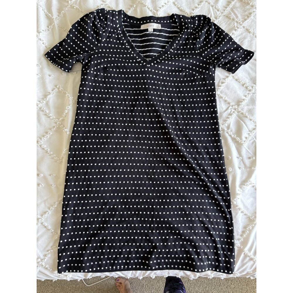 LOFT Petite XS Black & White Dot Shift Dress